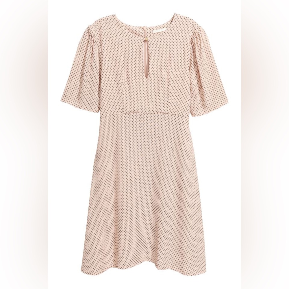 H&M Crêpe Dress